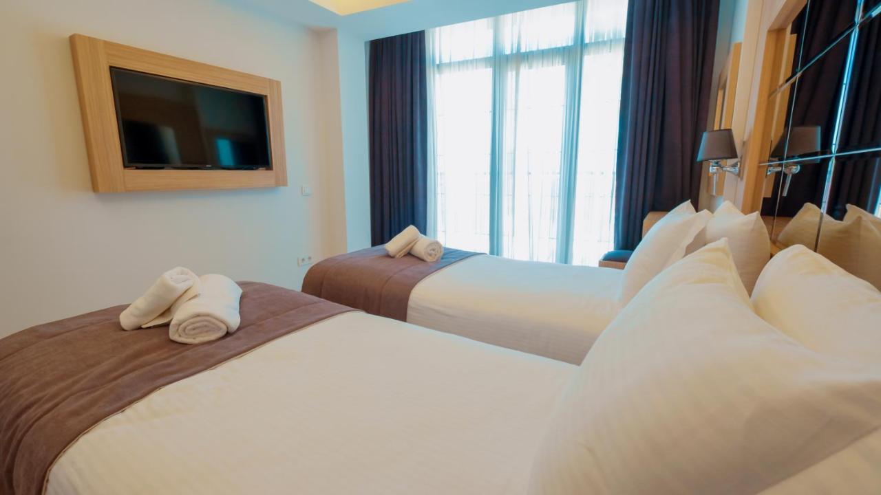 Alesta Midtown Aparthotel Fethiye Exterior photo